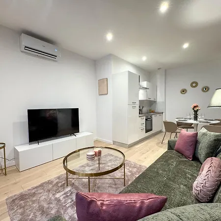 Moody Baroque - Lyon Les Halles - *